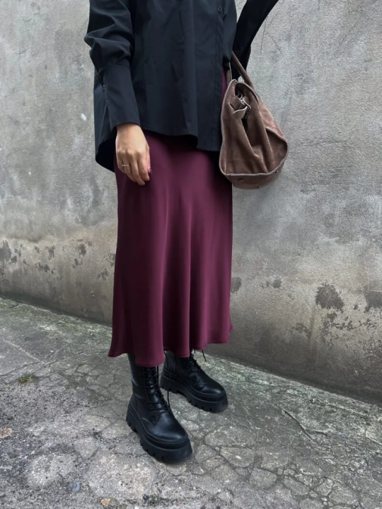 Bordowa satynowa spódnica midi Malta